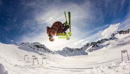 姆巴佩谈防守维尼修斯，90分钟极限消耗，边后卫的终极折磨